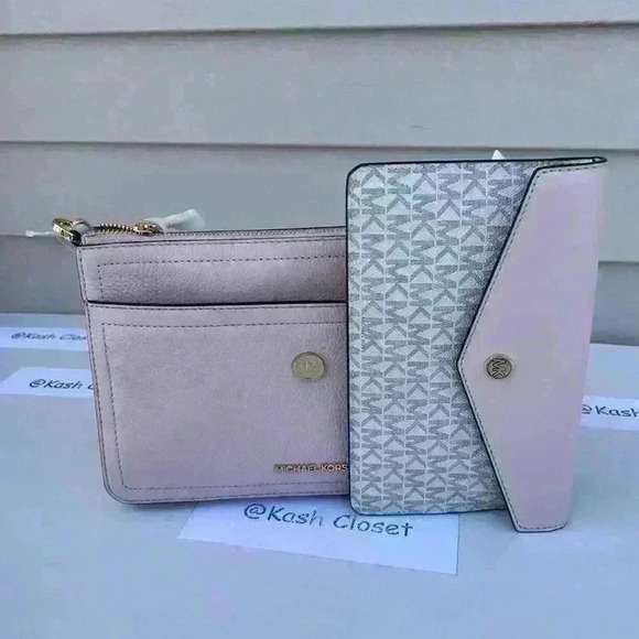 Michael Kors 3 in 1 Medium Crossbody Clutch Bag Leather Powder Blush